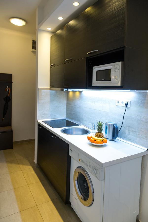 Balaton Delux Apartment Budapest Exterior photo
